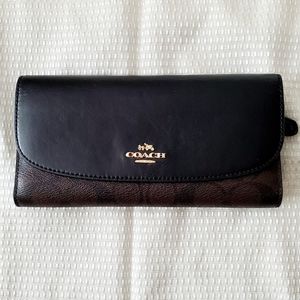 Authentic Coach Wallet